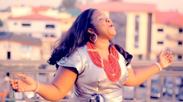 moji-olusoji-i-stand-amazed-b