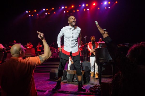 kirk-franklin-on-stage-20
