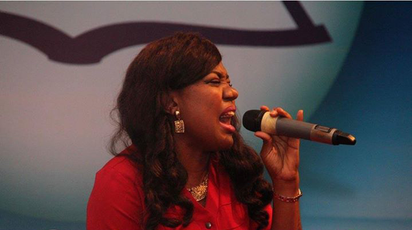 rosemary-ayoko-singing